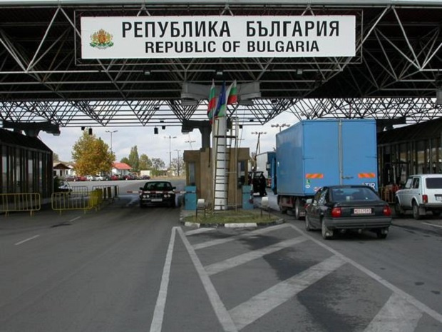 Отново интензивен трафик на границите с Турция и с Румъния