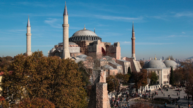 Турският съд отложи решението дали Света София“ в Истанбул може