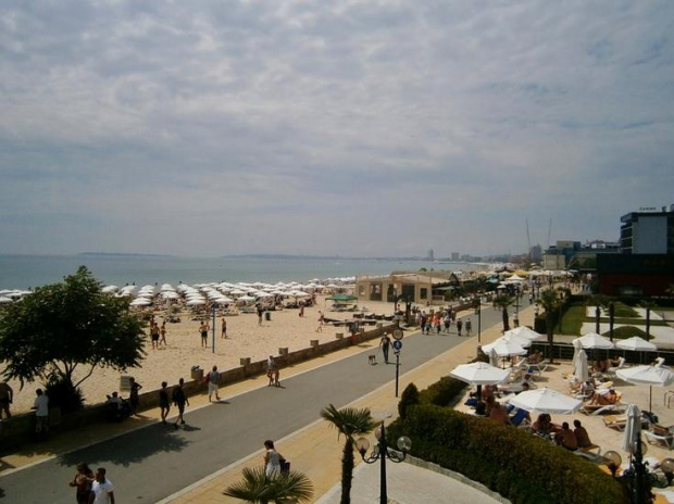 Огромният български курорт Слънчев бряг който остана без чартърни полети