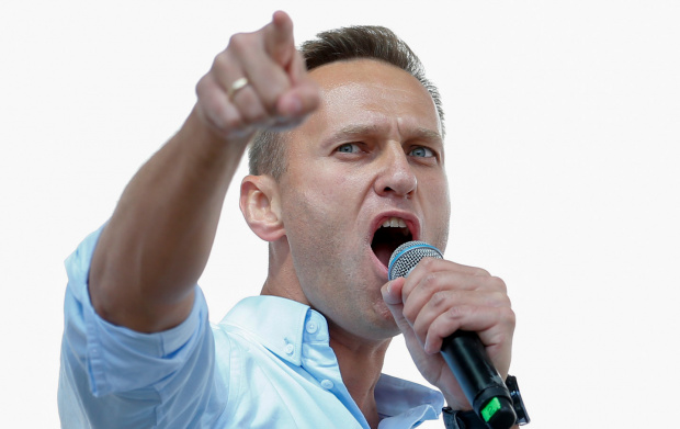 Алексей Навални е изваден от изкуствената кома в която се