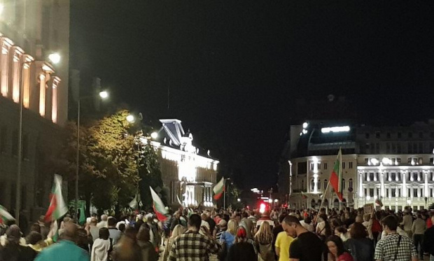 Без напрежение премина снощният протест в столицата В 80 ата вечер