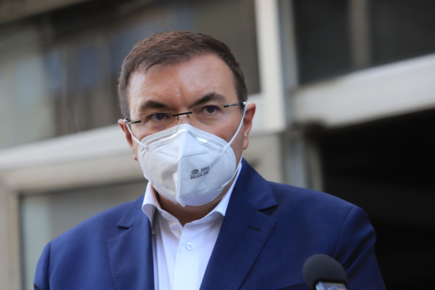 Здравният министър проф Костадин Ангелов който се намира под карантина