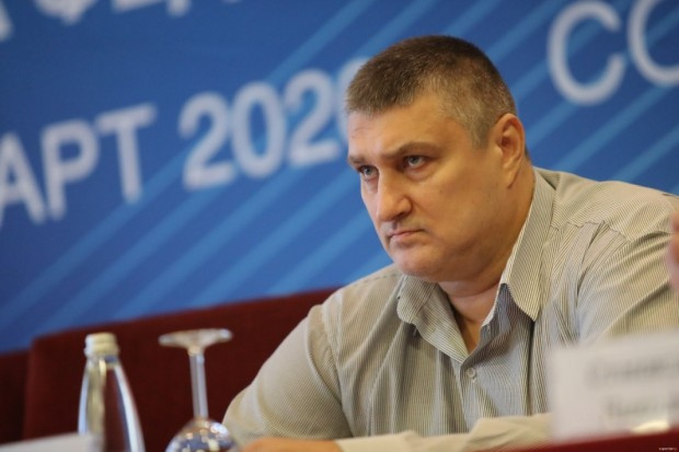 Шефът на Българската федерация по волейбол Любомир Ганев е заразен