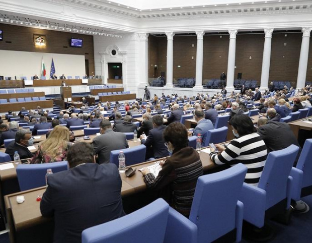 Парламентът събра кворум от втори опит съобщи Нова телевизия Първоначално
