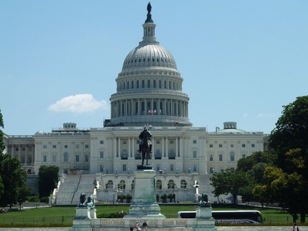 Сградата на Капитолия във Вашингтон е блокирана Затворени са всички