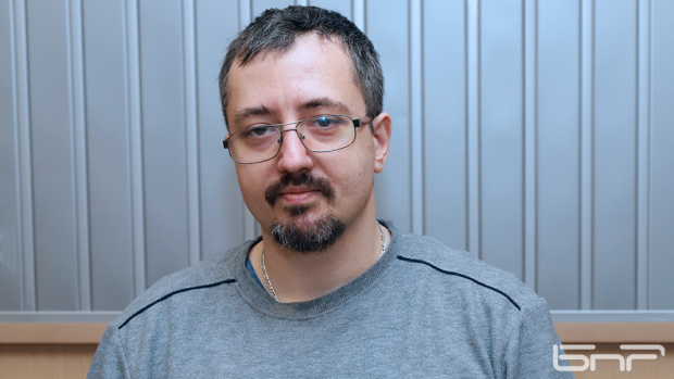 Математикът Лъчезар Томов: До дни ще има експлозия от болни, ако кръчмите отворят