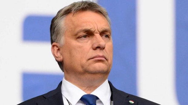 Управляващата дясна унгарска партия Фидес напусна консервативната група на Европейската