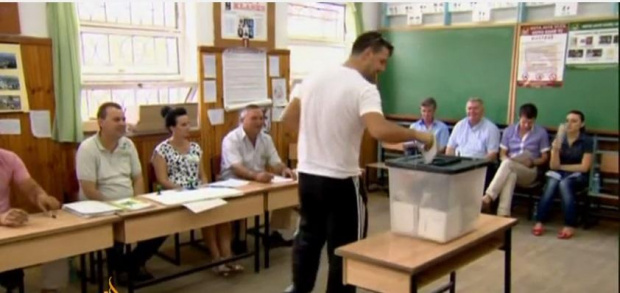 Непосредствено преди парламентарните избори на 4 април Барометър България проведе