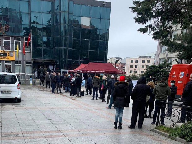 Напрежението в избирателните секции в Турция се покачва сигнализираха за