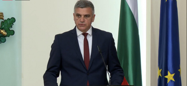 Министър председателят Стефан Янев и ресорните министри провеждат първо заседание на