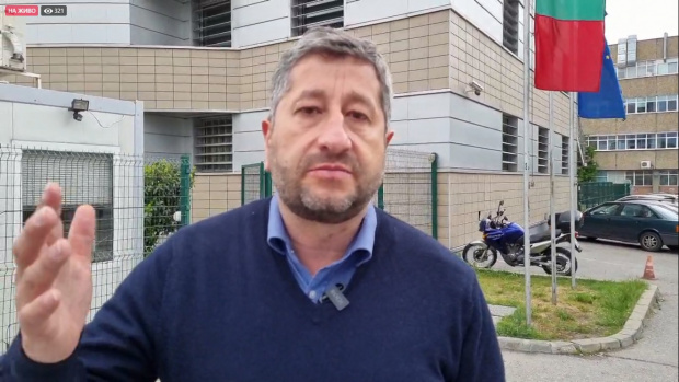 Съпредседателят на Демократична България Христо Иванов призова прокуратурата и ДАНС