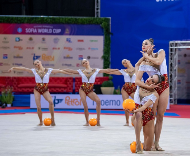 Ансамбълът на България спечели златен медал на финала на пет