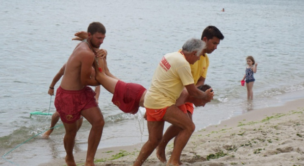 Двама мъже се удавиха миналия следобед в морето край Синморец
