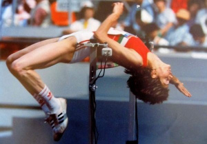 Брадясал рекорд! Точно преди 34 години Стефка Костадинова прескочи света