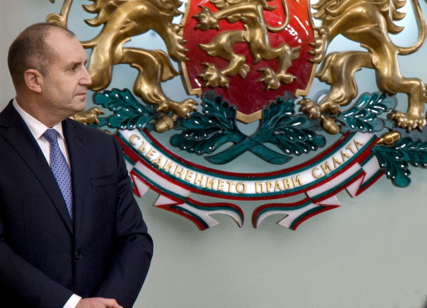 Президентът Румен Радев сменя досегашния министър на транспорта в служебния