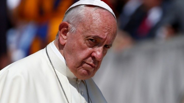 Папата в Гърция: Европа е раздирана от националистически егоизъм