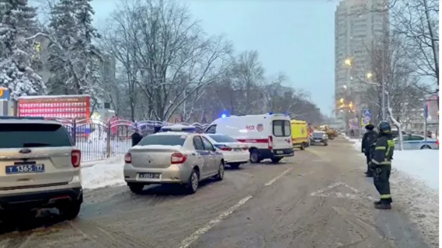 Мъж предизвикал стрелба в многофункционален център в Москва  в резултат на