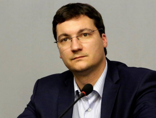 Депутатът от БСП Крум Зарков сочен за най вероятният наследник на