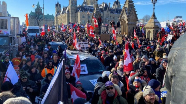 Продължаващата седмица окупация на канадската столица от шофьори на камиони