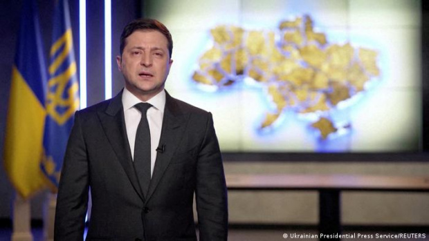 Украинските власти разпространиха информация че през последната седмица президентът Володимир Зеленски се