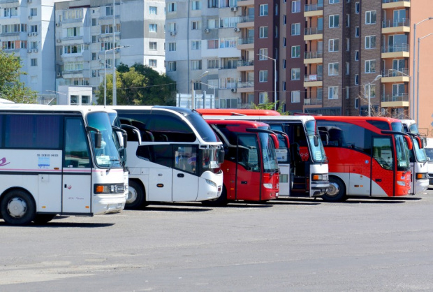 От следващата седмица автобусни превозвачи започват поетапно повишение на цените