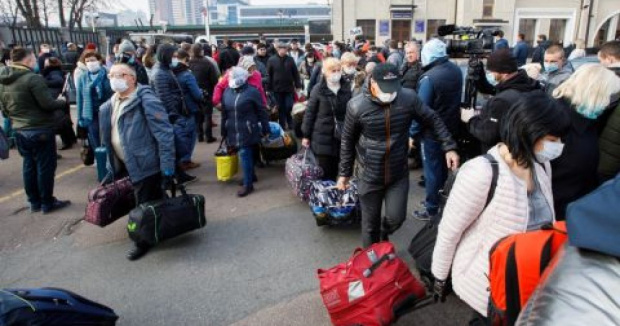 ДНР е евакуирала над 300 души от Мариупол и покрайнините