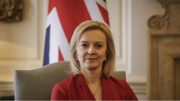 Британската министърка на външните работи Елизабет Тръс призова страните от