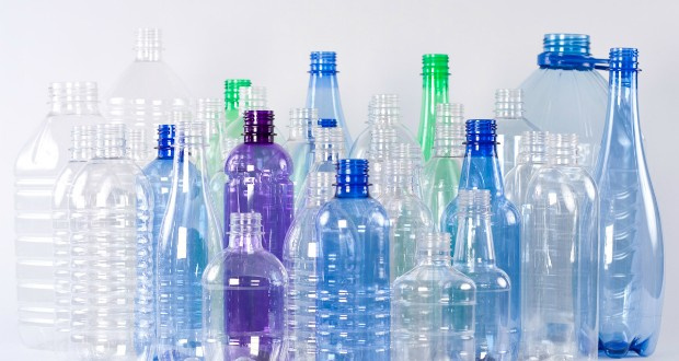 Съществува предположение че химикалите в ежедневно използваните пластмасови продукти насърчават