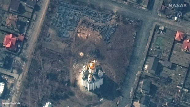 Сателитни снимки показват масов гроб в Буча докато руснаците са