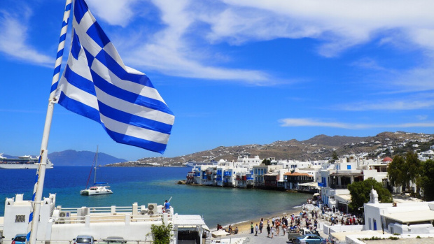 Двата най големи гръцки синдиката на служителите в публичния и частния