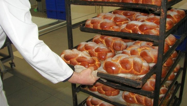 Председателят на Регионалния съюз на хлебопроизводителите в Бургас Димитър Людиев заяви