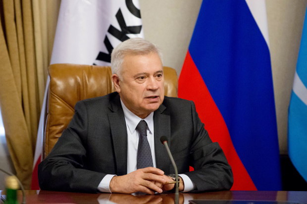 Бизнесменът и президент на Лукойл  Вагит Алекперов обяви че се оттегля