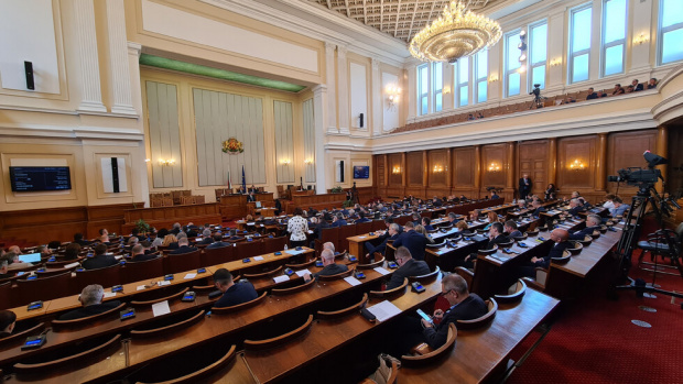 Депутатите в Народното събрание приеха предложението на Продължаваме Промяната да