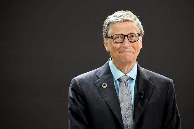 Съоснователят на Майкрософт Бил Гейтс заяви че е дал положителен резултат