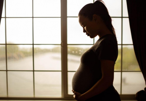 COVID-19 при бременните жени: Рискове и усложнения