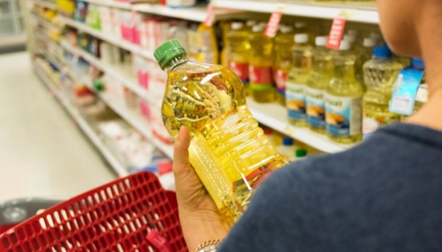 Олиото поскъпна в големите супермаркети