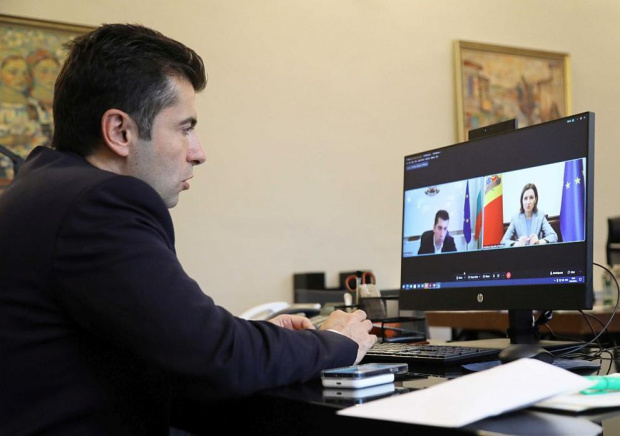 Министър председателят Кирил Петков проведе видеоконферентен разговор с президента на Молдова Мая Санду  съобщиха от пресцентъра