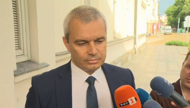 Костадинов: Петков приключи участието си в българската политика бързо и безславно