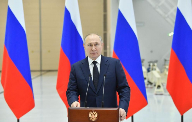 Руският президент Владимир Путин подписа закон наказващ с тежки присъди и затвор призивите за действия