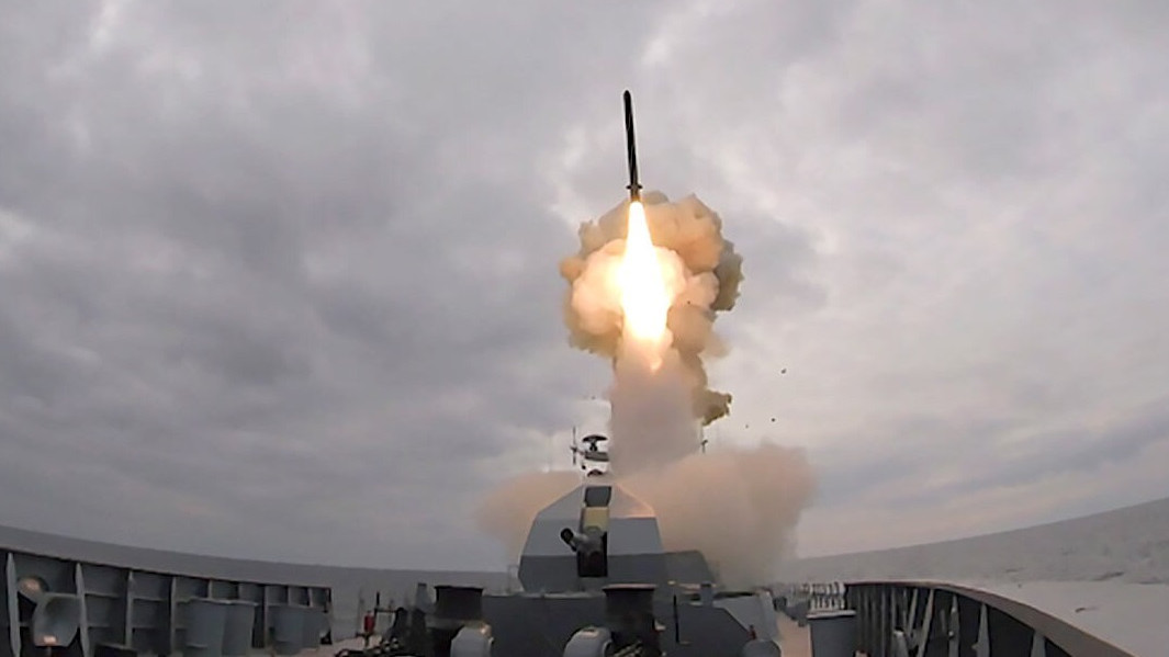 Прецакване! Русия удари дървена примамка HIMARS с ултраскъпите си ракети ”Калибър”