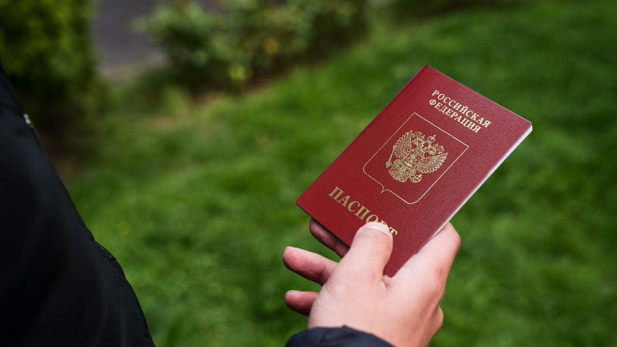 ЕС планира да суспендира издаването на визи за руснаци