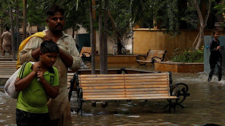 Наводненията в Пакистан - спешен призив за помощ