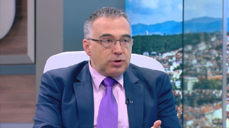 Идеята за референдум със сигурност не е съгласувана с президента, твърди Кутев