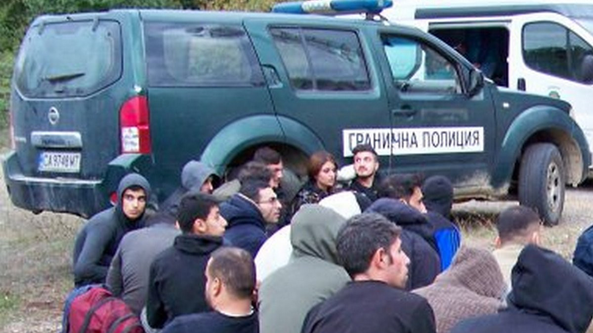 Още 50 нелегални мигранти изловени в Бургаско