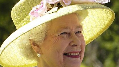 Кралица Елизабет II нито веднъж не е посещавала България Дипломатът