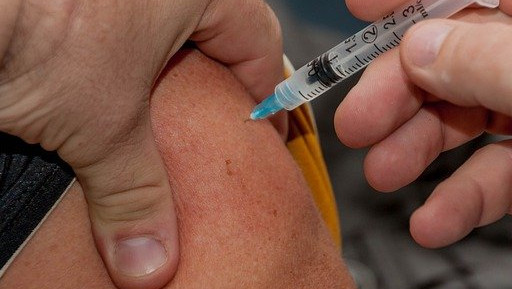 200 броя ваксини против дифтерит тетанус и коклюш за хората