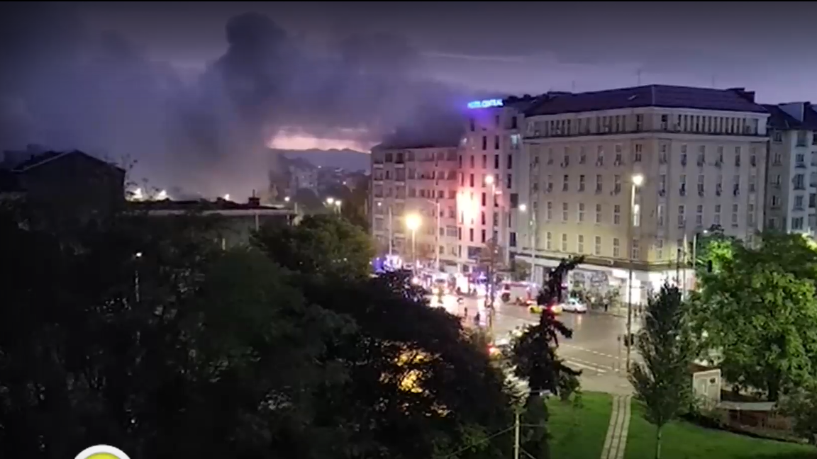 Колумбийка е загиналата жена в столичния хотел Централ  Огънят е пламнал
