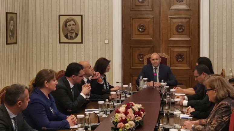 Президентът Румен Радев започна консултациите за съставяне на правителство с