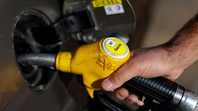 Риск за Европа: Важно гориво заплашва икономиката и потребителите