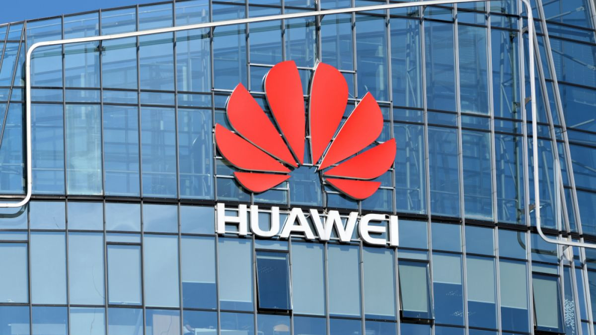 "Huawei" напуска Русия?